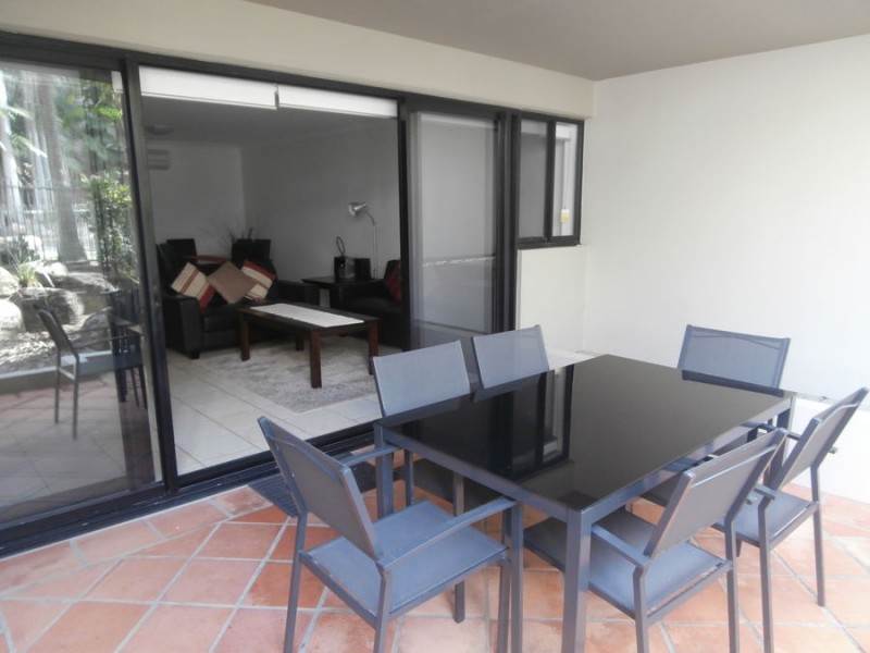 7/1 Great Hall Drive, Miami QLD 4220