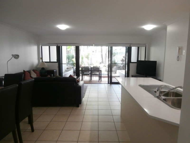 7/1 Great Hall Drive, Miami QLD 4220