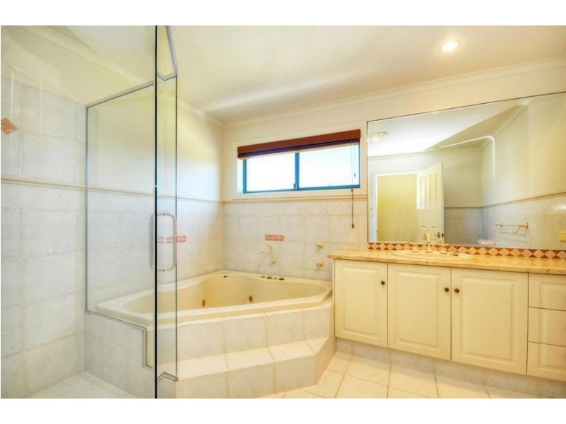 21 Surf Street, Mermaid Beach QLD 4218