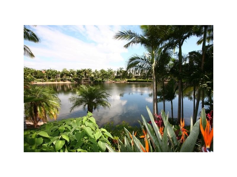 Clear Island Waters QLD 4226