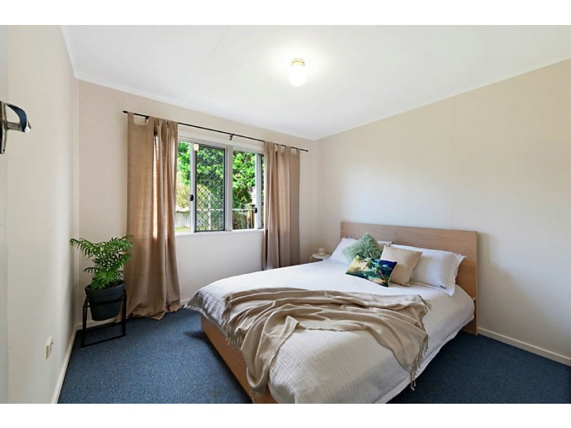 72 Kiers Road, Miami QLD 4220