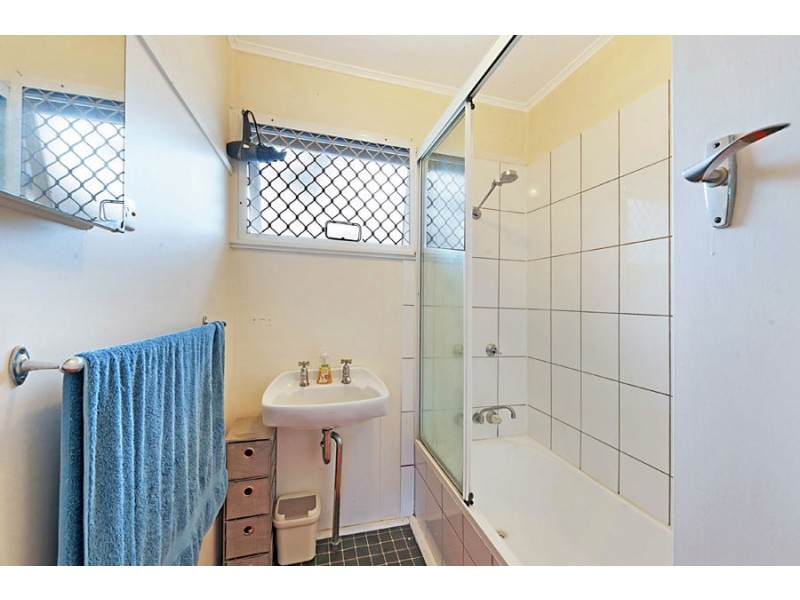 72 Kiers Road, Miami QLD 4220