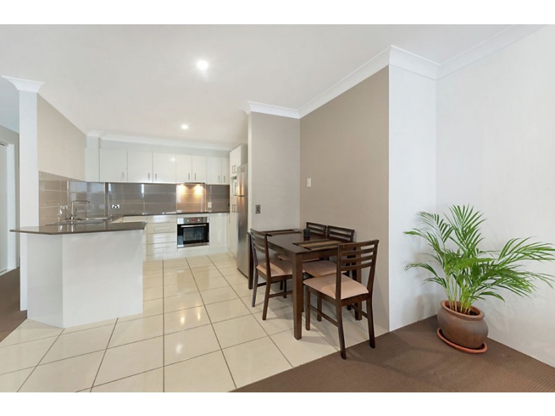 7/14 Peerless Avenue, Mermaid Beach QLD 4218