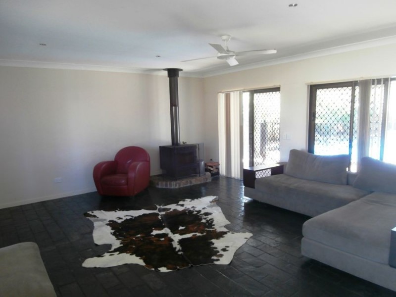 23 Honeyeater Drive, Burleigh Waters QLD 4220