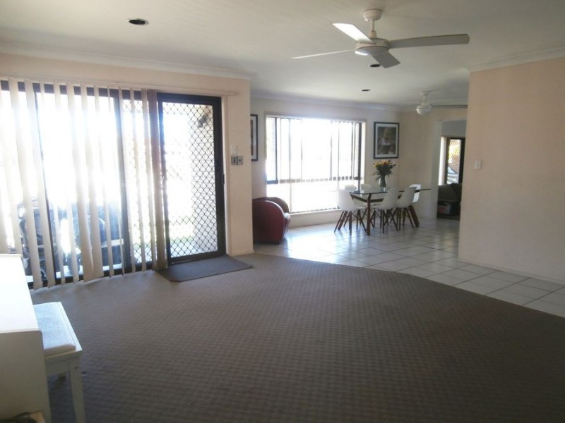 23 Honeyeater Drive, Burleigh Waters QLD 4220