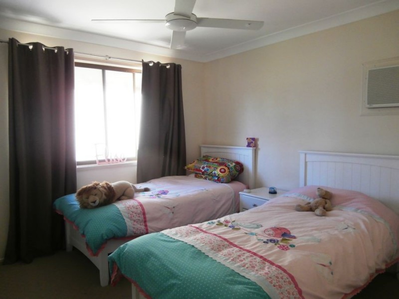 23 Honeyeater Drive, Burleigh Waters QLD 4220