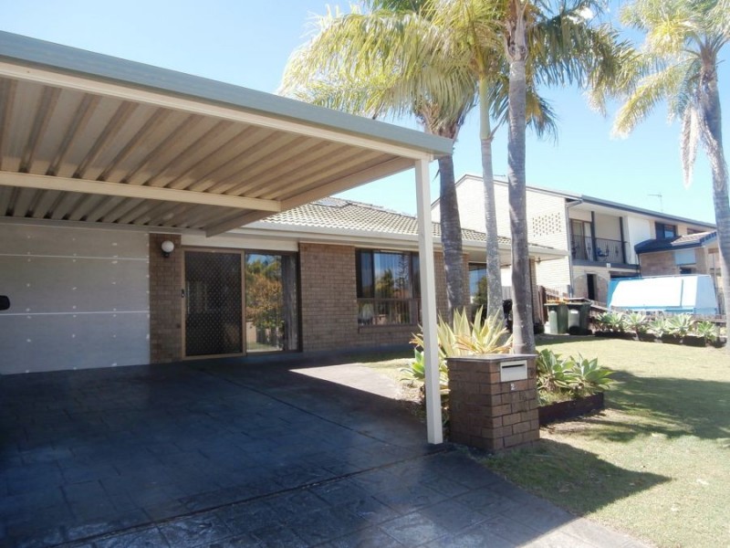 23 Honeyeater Drive, Burleigh Waters QLD 4220