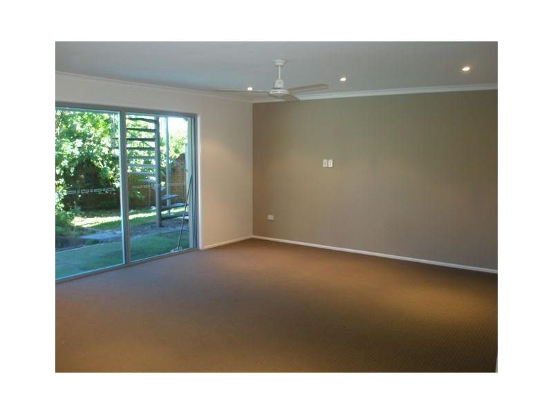Broadbeach Waters QLD 4218