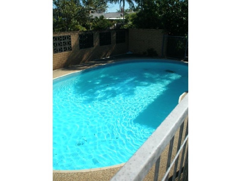 Broadbeach Waters QLD 4218