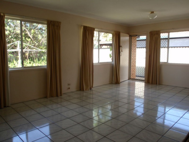 2/2297 Gold Coast Highway, Mermaid Beach QLD 4218