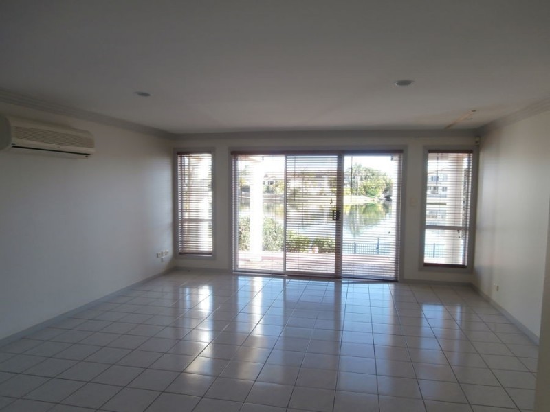 52/40 Cotlew Street, Southport QLD 4215
