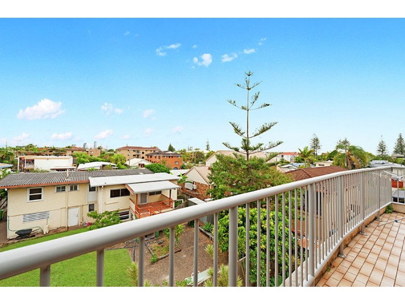 9/2279 Gold Coast Highway, Mermaid Beach QLD 4218