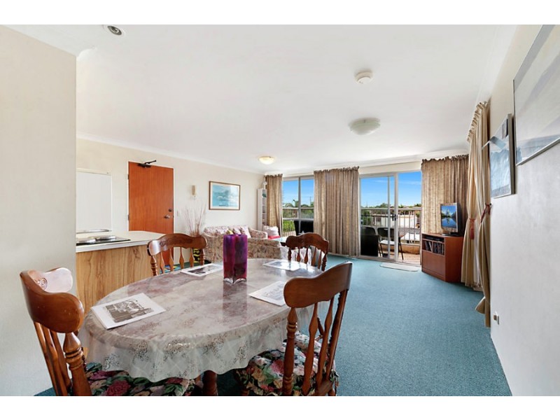 9/2279 Gold Coast Highway, Mermaid Beach QLD 4218