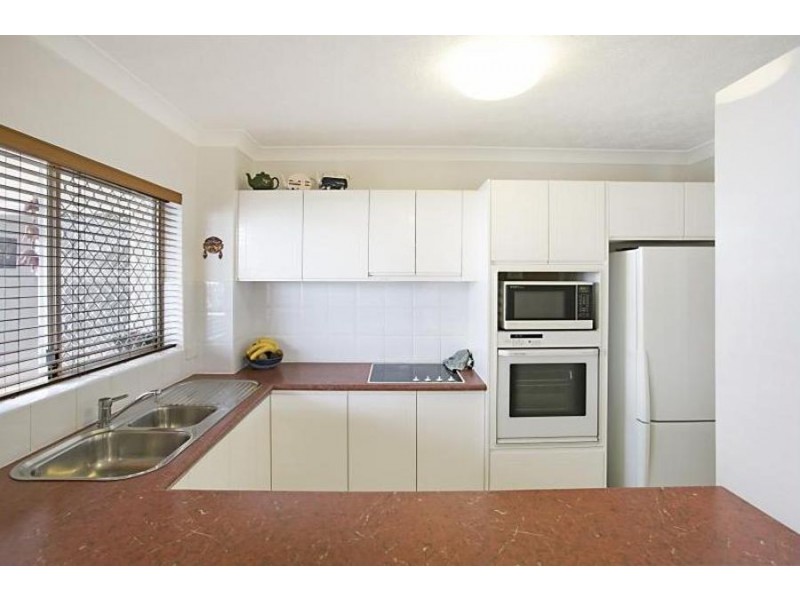 3/6 Petrel Avenue, Mermaid Beach QLD 4218