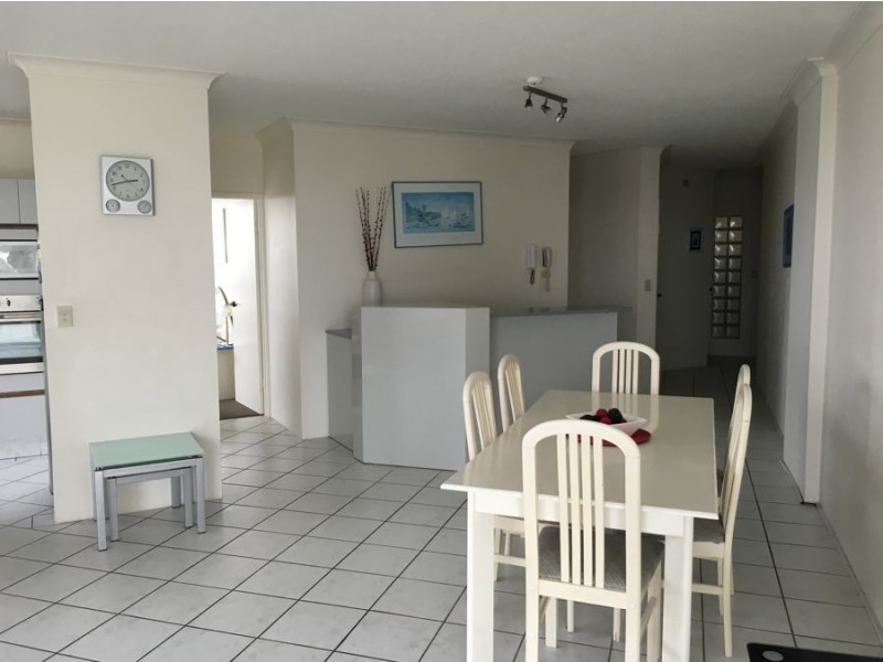 42/2890 Gold Coast Highway “Surfers Hawaaian”, Surfers Paradise QLD 4217