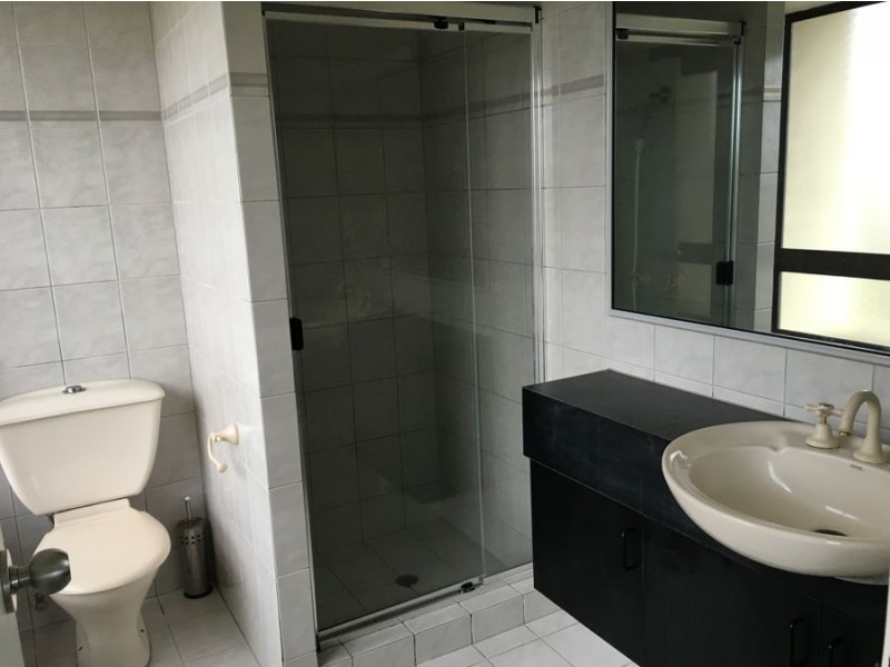 42/2890 Gold Coast Highway “Surfers Hawaaian”, Surfers Paradise QLD 4217