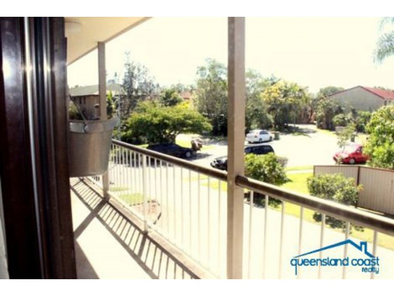 6/3 Angie Court, Mermaid Waters QLD 4218