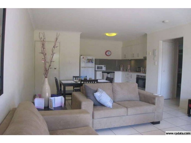 5/2104 Gold Coast Highway, Miami QLD 4220