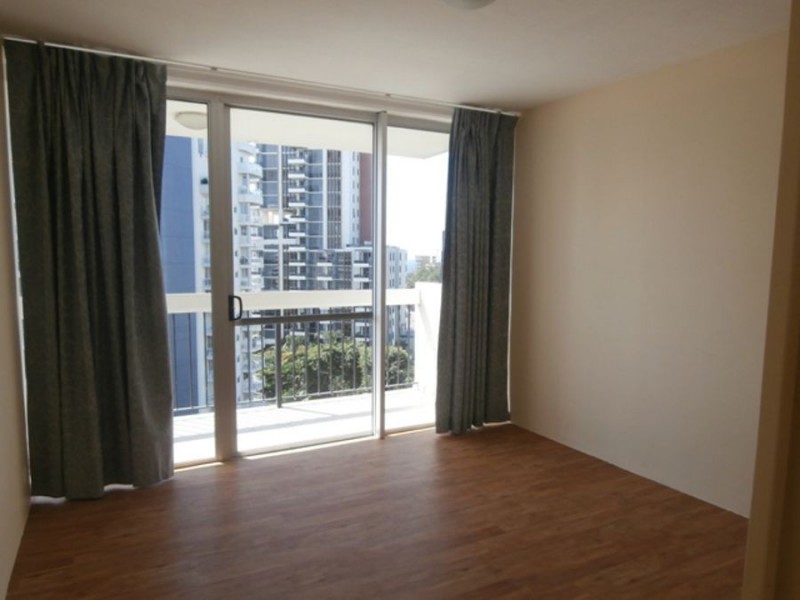 101/32 Riverview Parade “Anchorage”, Surfers Paradise QLD 4217