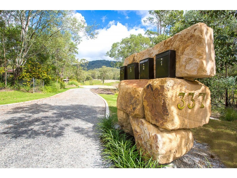 337 Worongary Rd, Tallai QLD 4213