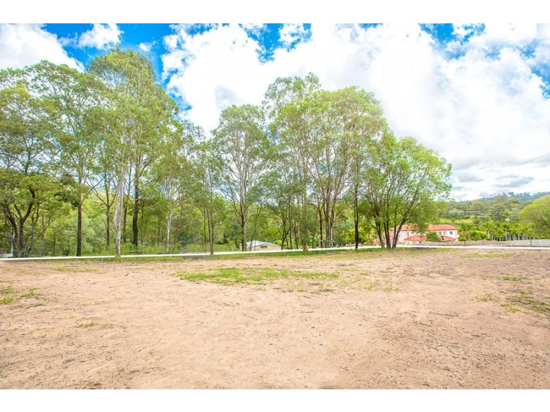337 Worongary Rd, Tallai QLD 4213