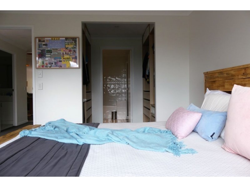 B25/1 Great Hall Drive “Magic Mountain”, Miami QLD 4220