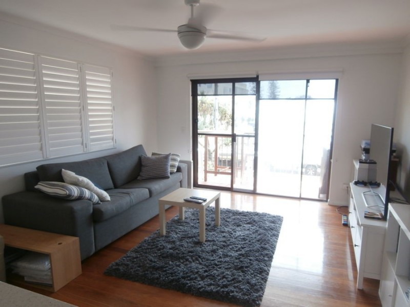 6 26 Albatross Avenue, Mermaid Beach QLD 4218
