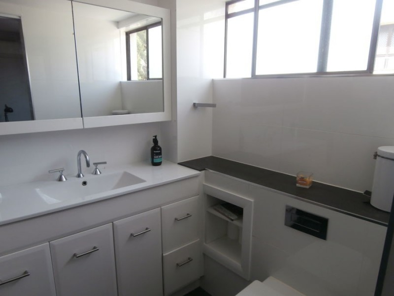 6 26 Albatross Avenue, Mermaid Beach QLD 4218