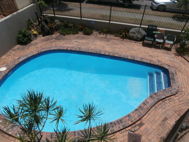 6 26 Albatross Avenue, Mermaid Beach QLD 4218