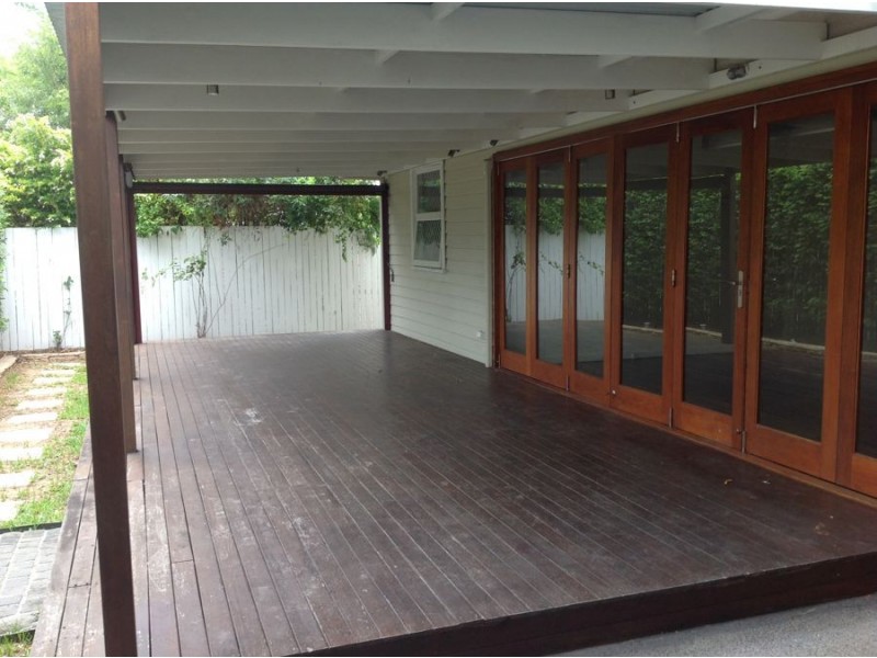 6 Mary Street, Labrador QLD 4215