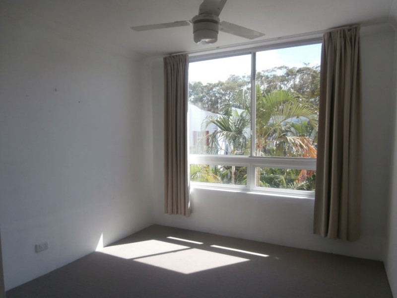 18/28 Chairlift Avenue “Santorini by the Sea”, Mermaid Beach QLD 4218