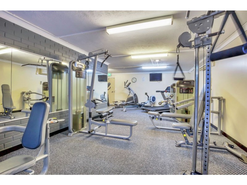 5F/52 Goodwin Terrace, Burleigh Heads QLD 4220