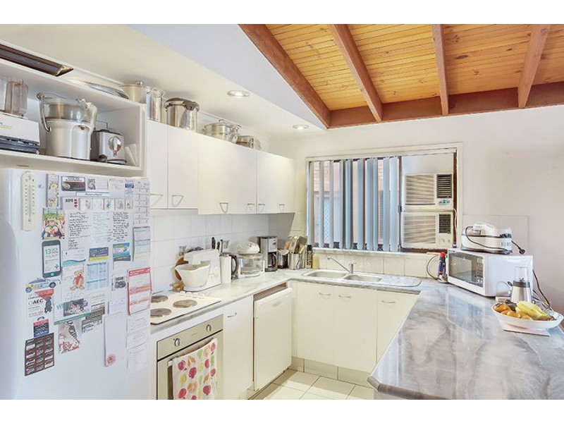 1/20 Sunbird Street, Burleigh Waters QLD 4220