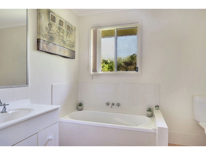 22 Santa Isobel Boulevard, Pacific Pines QLD 4211