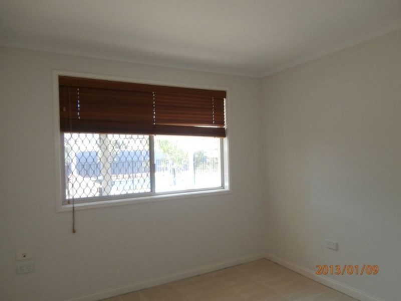 9 Constance Avenue, Mermaid Waters QLD 4218