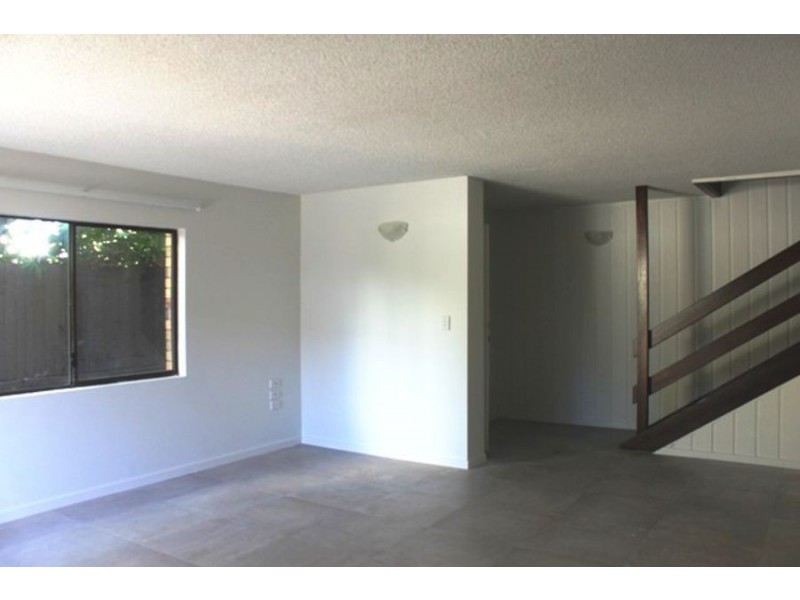 1/13 Chairlift Avenue East, Mermaid Beach QLD 4218