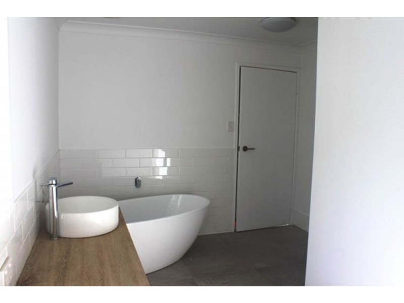 1/13 Chairlift Avenue East, Mermaid Beach QLD 4218