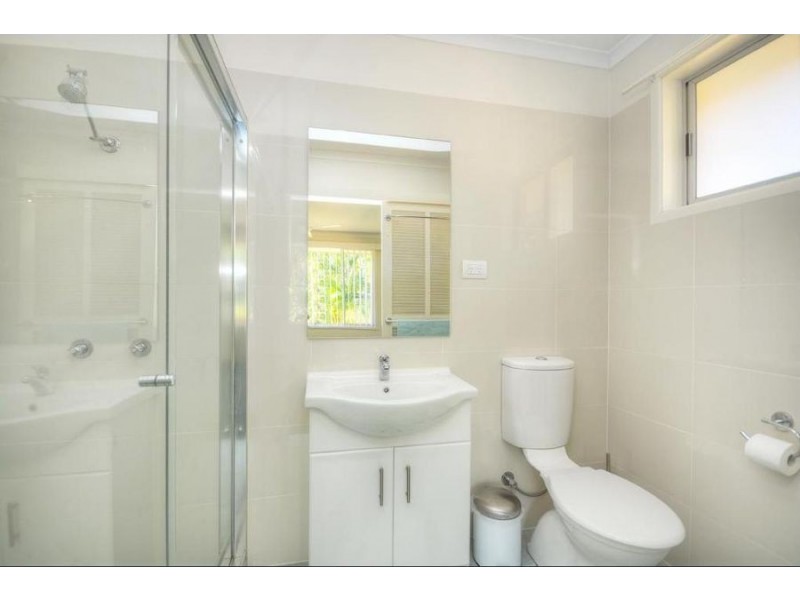 19 Bermuda Street, Broadbeach Waters QLD 4218
