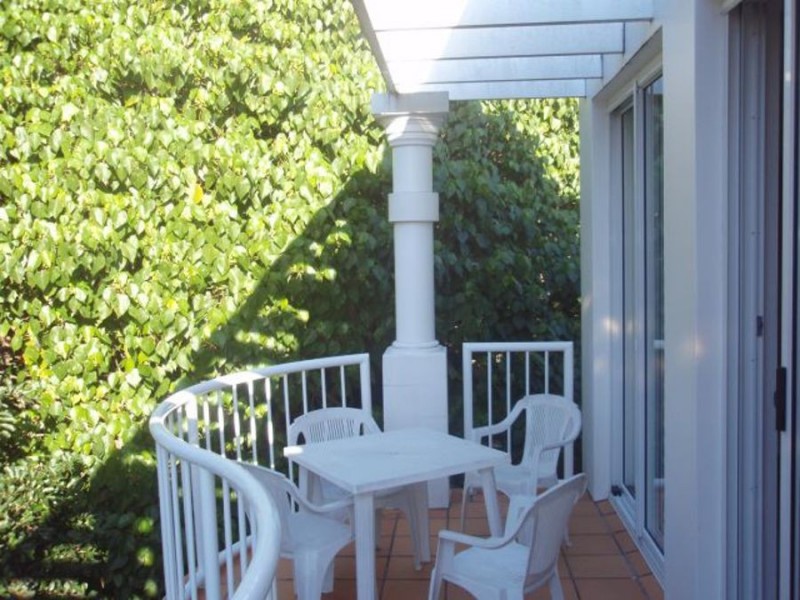 19/28 Chairlift Avenue “Santorini by the Sea”, Mermaid Beach QLD 4218