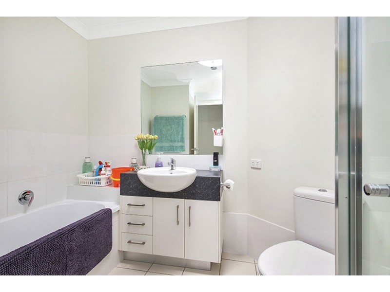 119 Eugaree Street, Southport QLD 4215