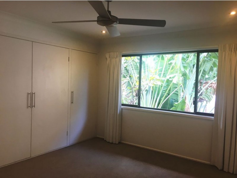 13 Chairlift Avenue East, Mermaid Beach QLD 4218