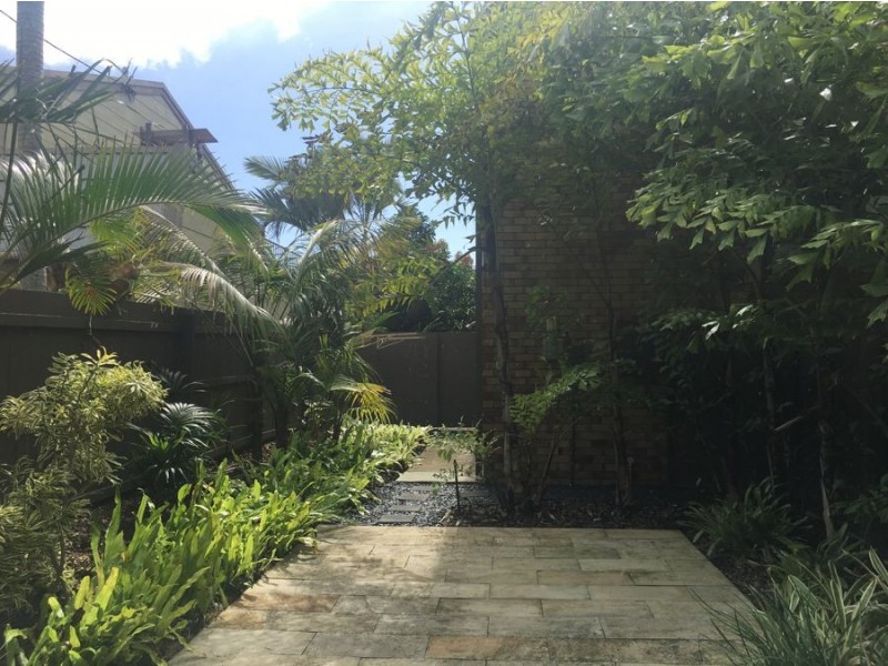 13 Chairlift Avenue East, Mermaid Beach QLD 4218