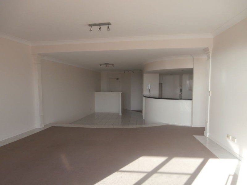 A37/1 Great Hall Drive “Magic Mountain”, Miami QLD 4220