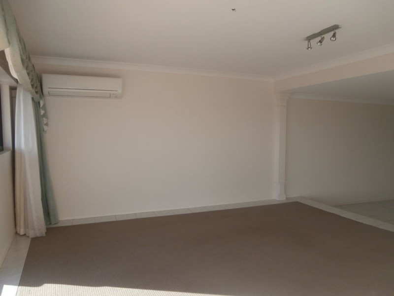 A37/1 Great Hall Drive “Magic Mountain”, Miami QLD 4220