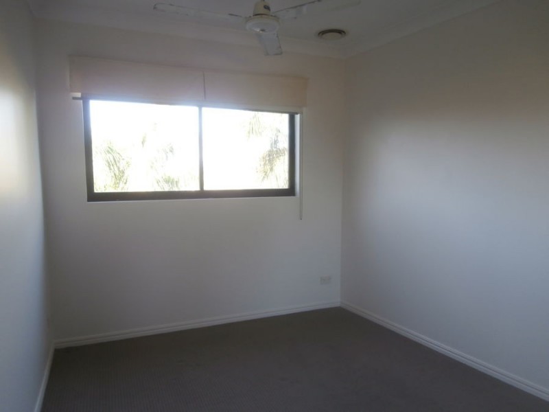 A37/1 Great Hall Drive “Magic Mountain”, Miami QLD 4220