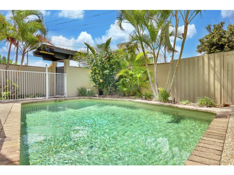 6 116-118 Albatross Avenue, Mermaid Beach QLD 4218