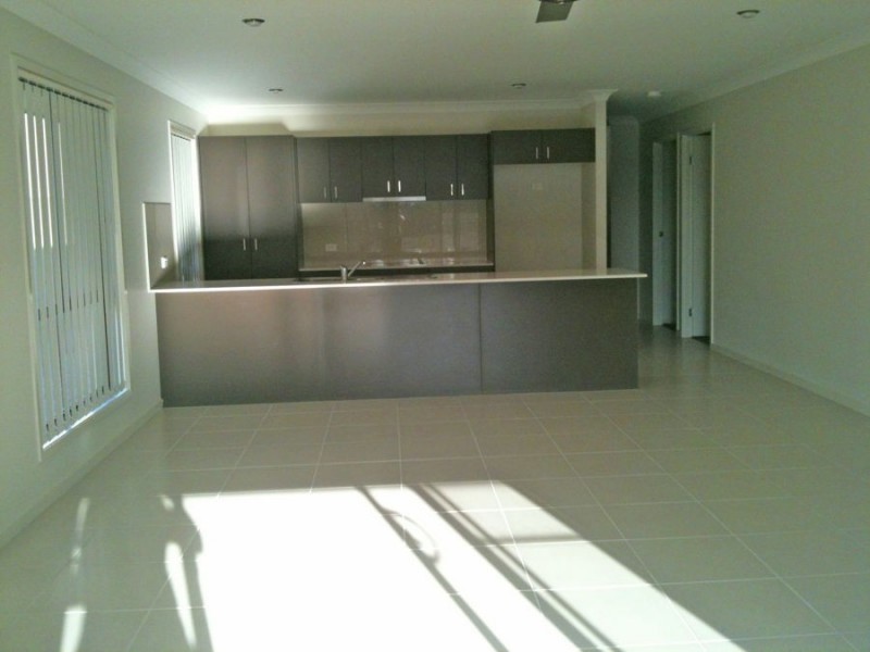 12 Nova St, Waterford QLD 4133