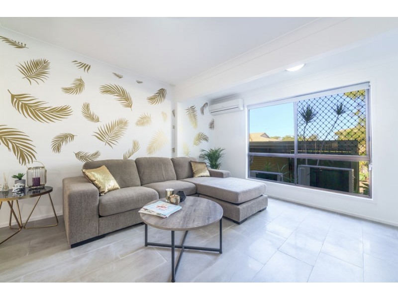 10/71 Olsen Avenue, Labrador QLD 4215