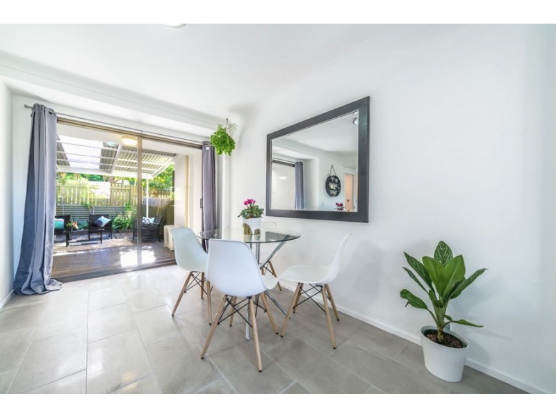 10/71 Olsen Avenue, Labrador QLD 4215