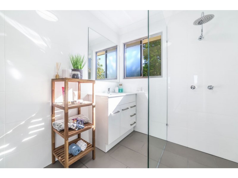 10/71 Olsen Avenue, Labrador QLD 4215